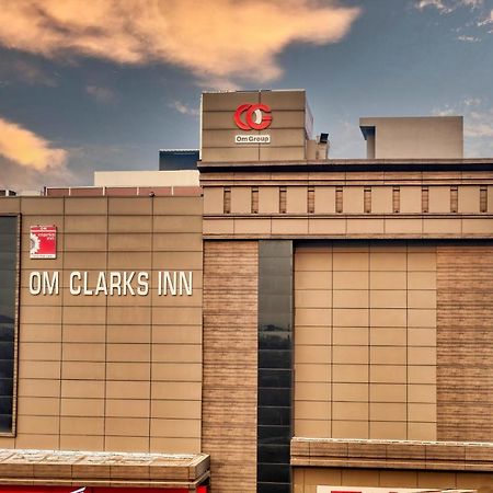 Raebareli 欧姆克拉克斯旅馆酒店 外观 照片